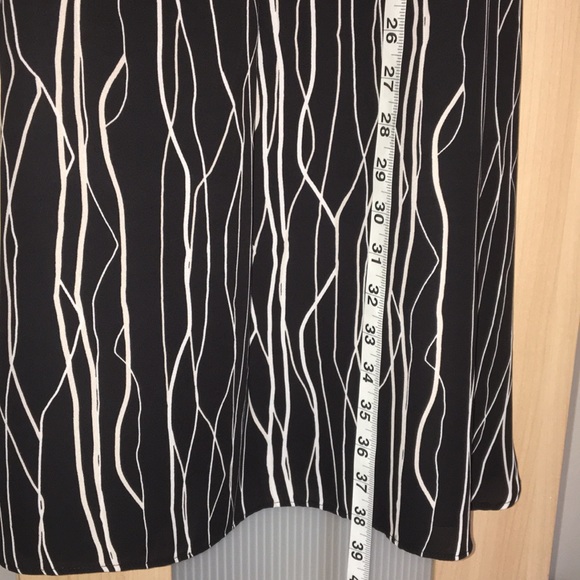 NWT Electric Lines - Vince Camuto - Adjustable Straps - Picture 7 of 7